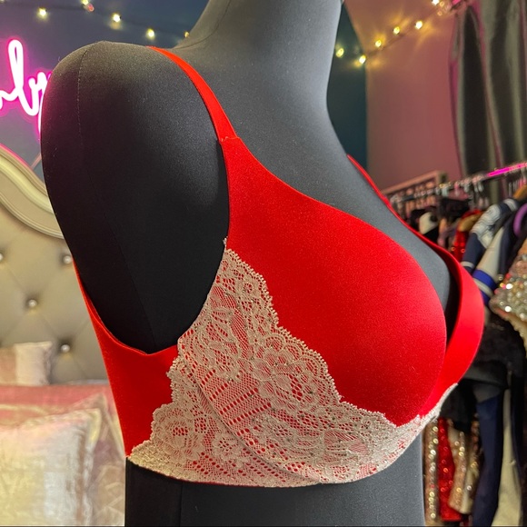 Victoria Secret Pigeonnant Push-Up Bra Size 34D Red w/ Gold Lace & Light Jewels - Picture 3 of 8